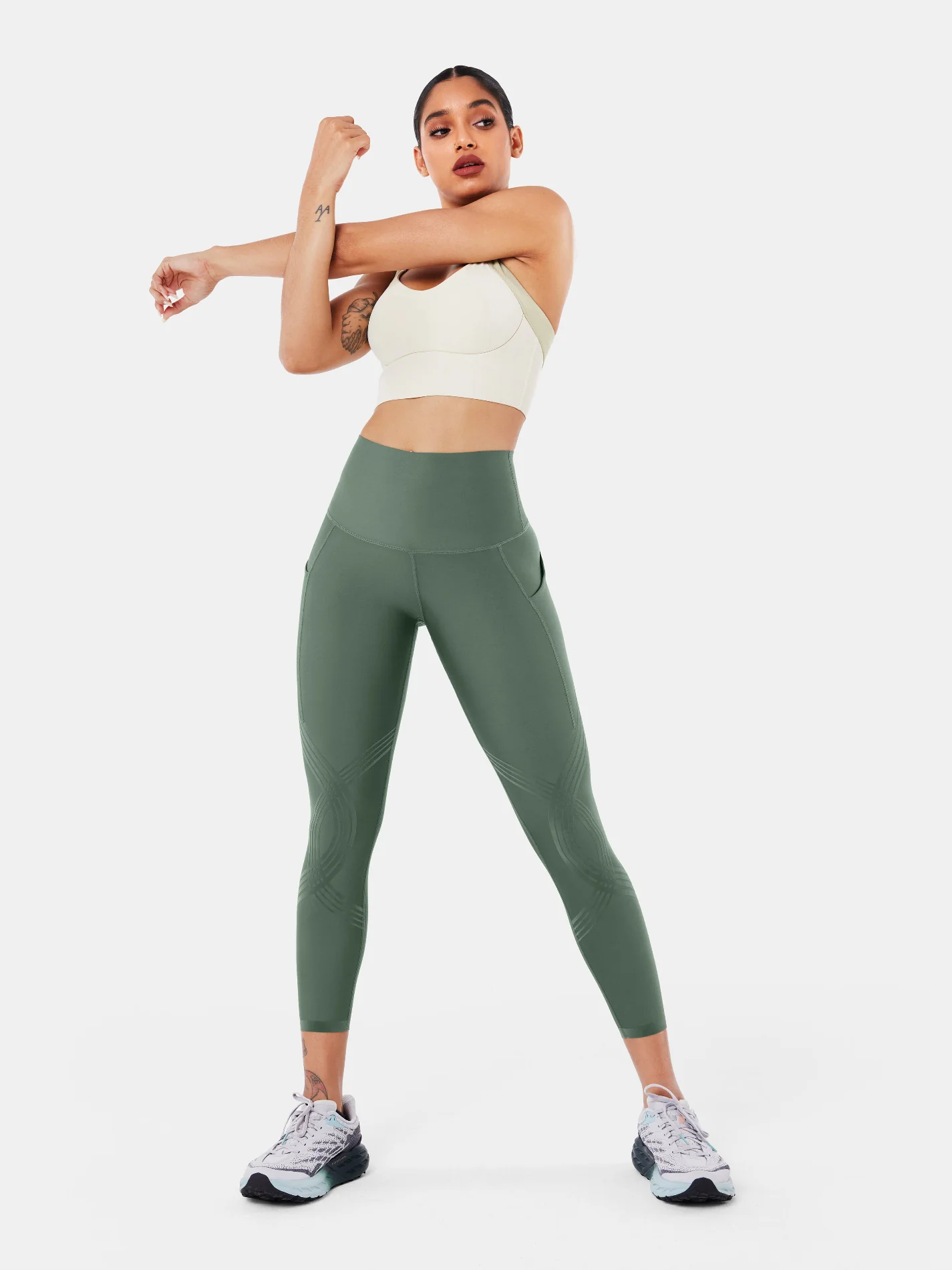 Body Sculpt Side Pocket 7/8 Leggings - Image 29