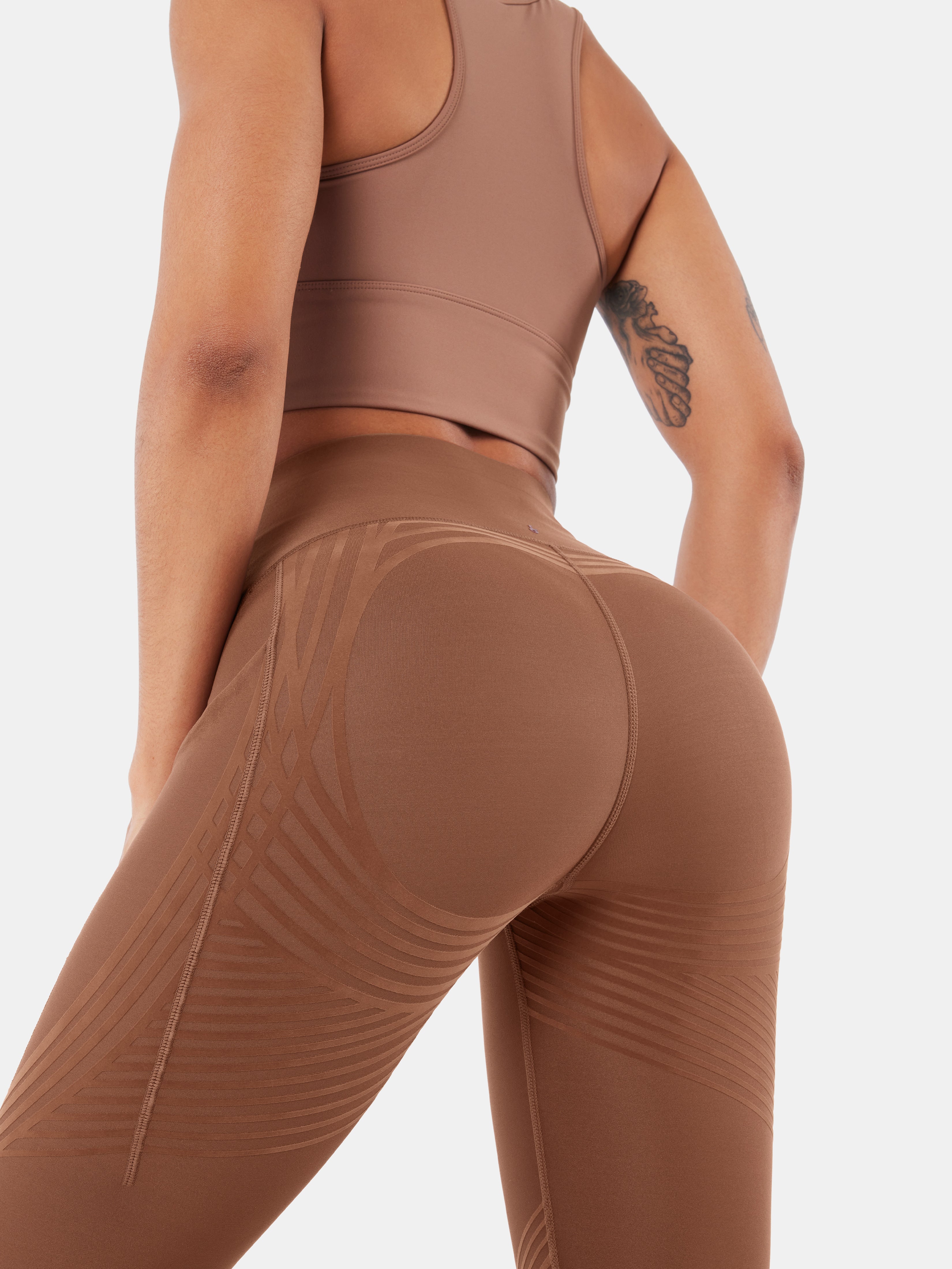 Body Sculpt Side Pocket 7/8 Leggings - Image 45