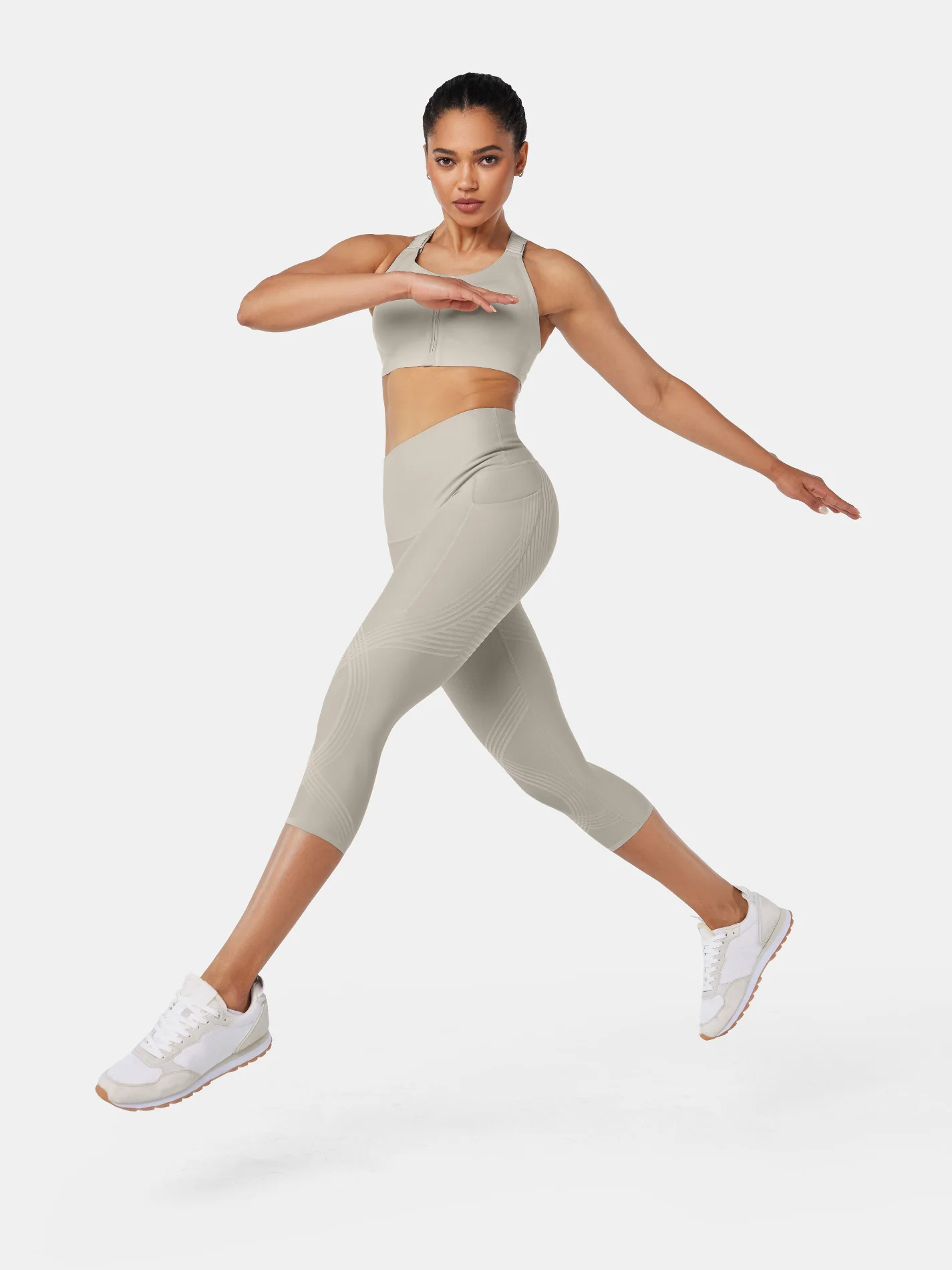 Body Sculpt Side Pocket Capri Leggings - Image 21
