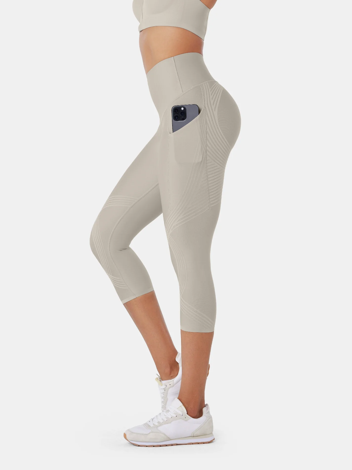 Body Sculpt Side Pocket Capri Leggings - Image 22