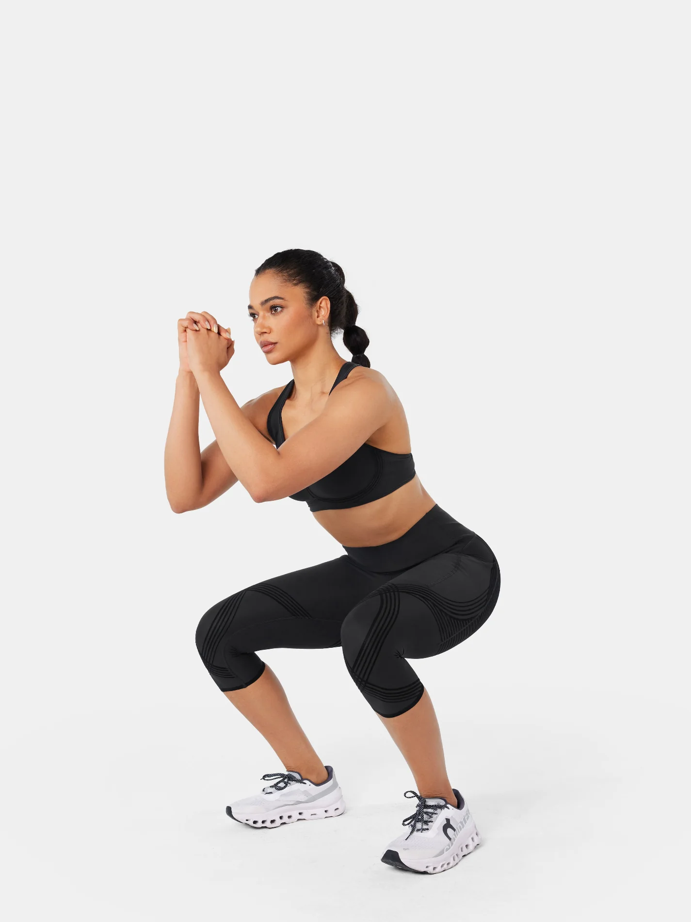 Body Sculpt Side Pocket Capri Leggings - Image 8