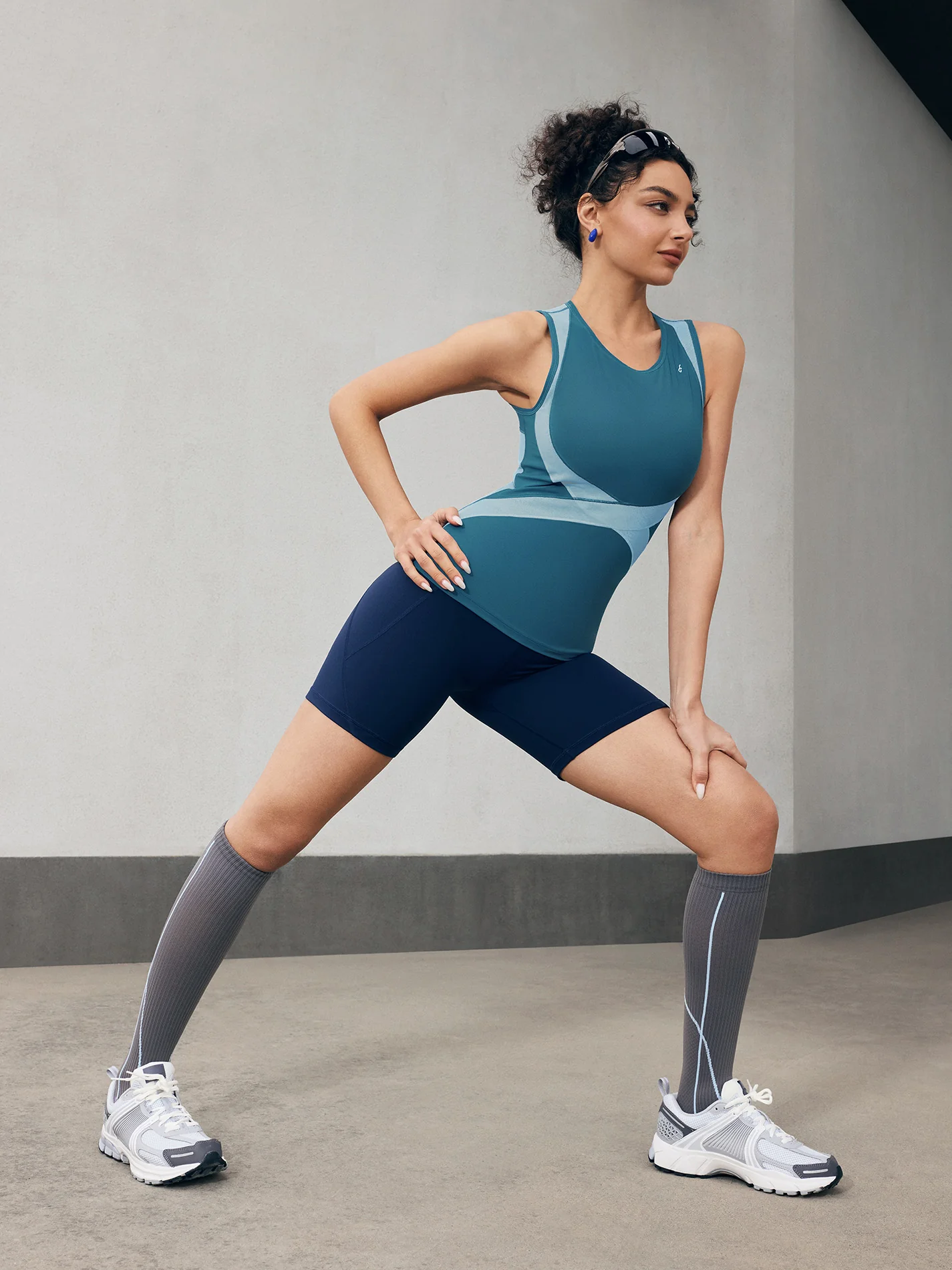 PowerBand Resistance FlowX Tank Top - Image 4